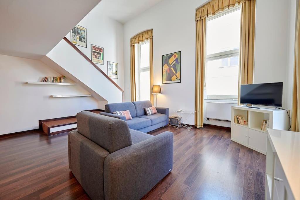 Loft Luxury - Piazza Castello Porta Susa Turin Bagian luar foto
